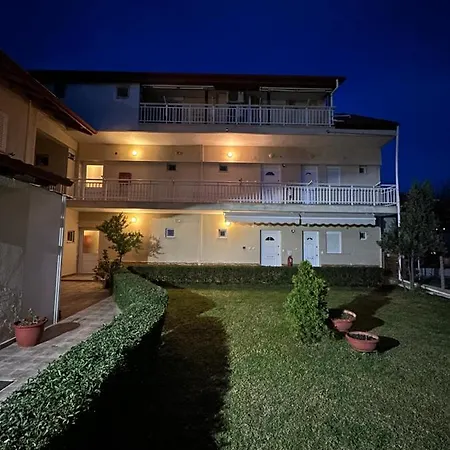 Anna Apartman *