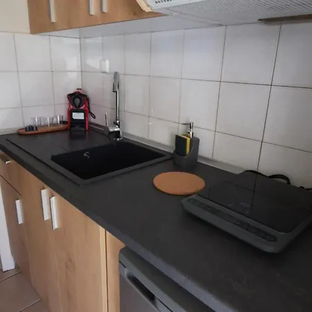 Anna Apartment Nea Vrasna